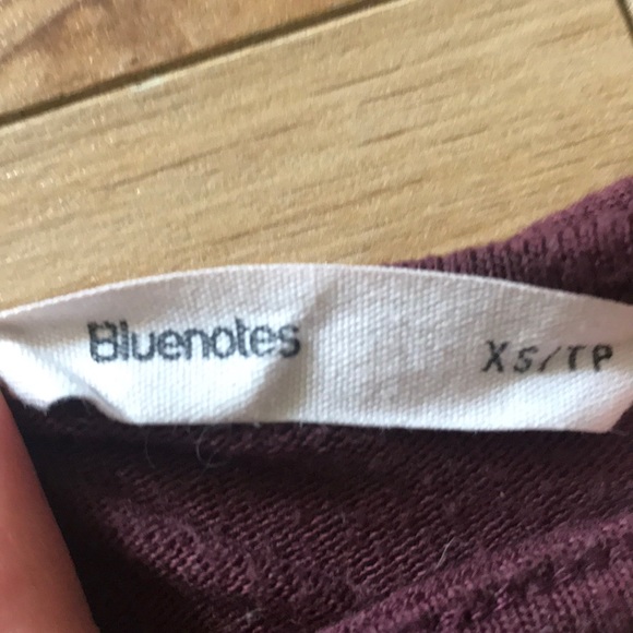 Tee shirt with cut out back - Picture 3 of 4